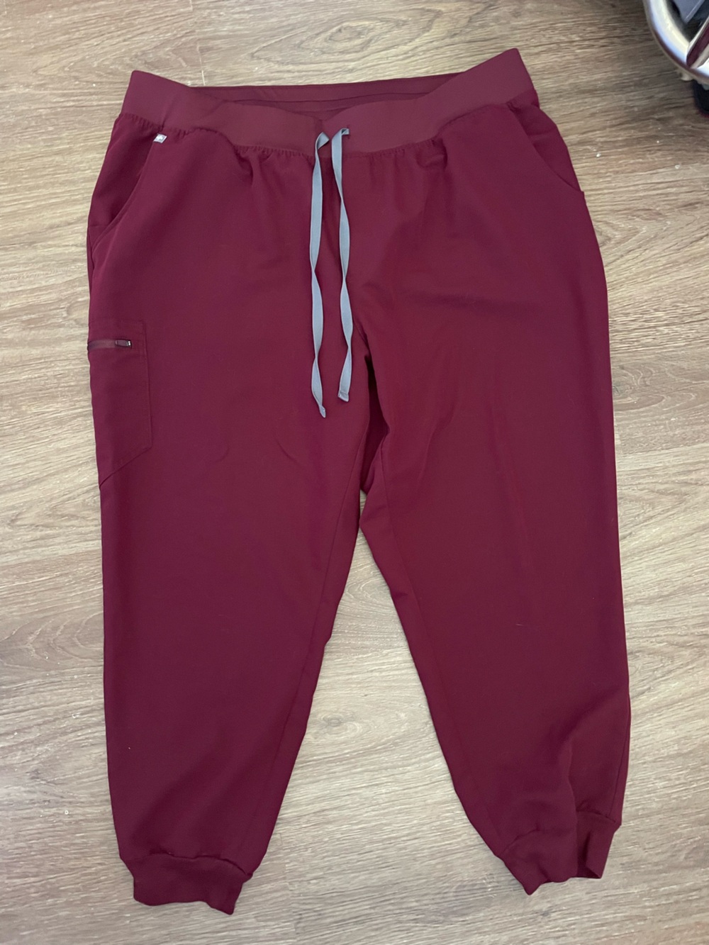 Figs Zamora Burgundy Jogger Scrub Pants